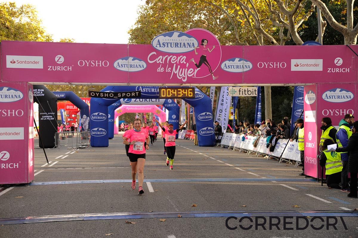Llegada de la Carrera de la Mujer de Barcelona (ARCO DERECHO 3)