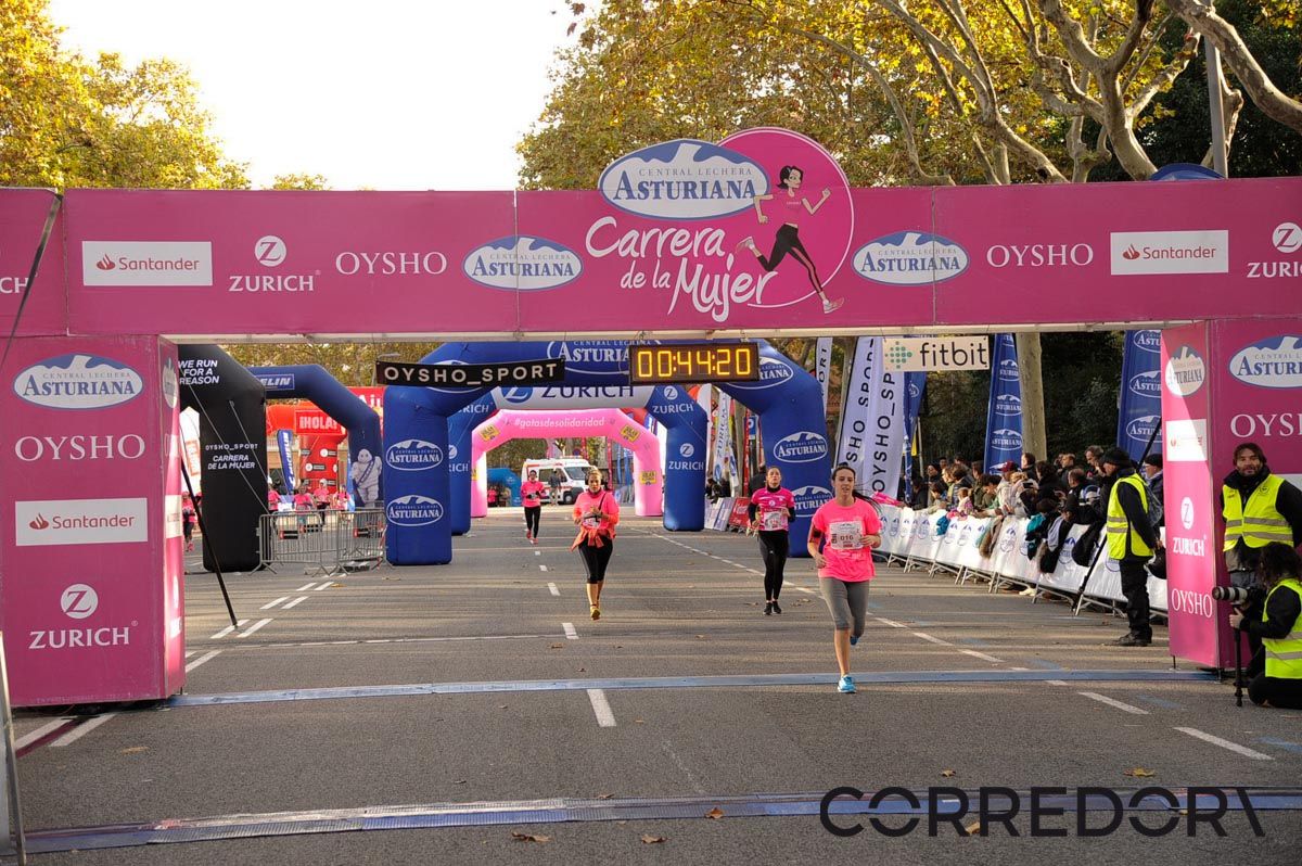 Llegada de la Carrera de la Mujer de Barcelona (ARCO DERECHO 4)