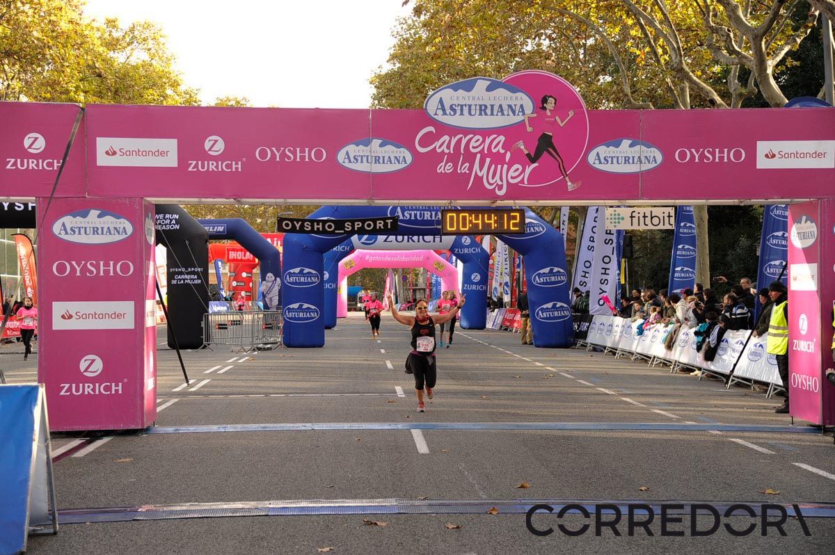 Llegada de la Carrera de la Mujer de Barcelona (ARCO DERECHO 4)
