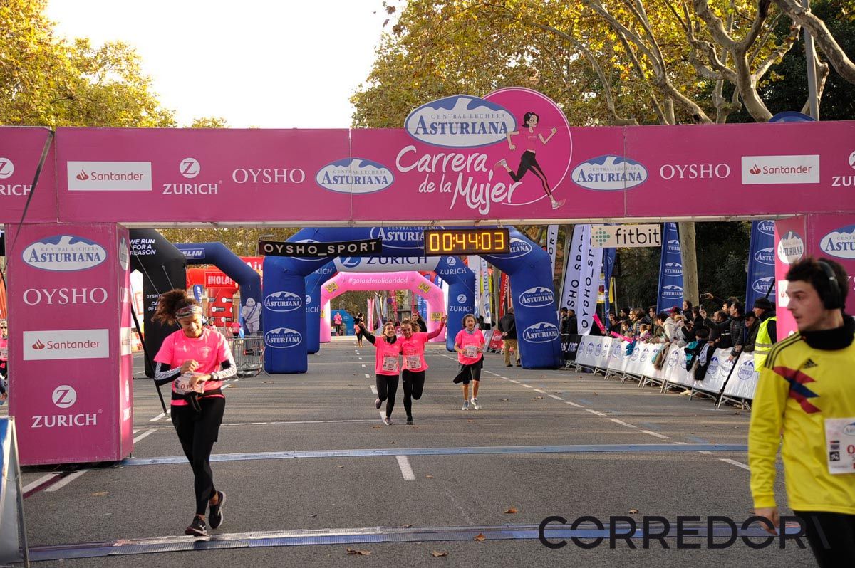 Llegada de la Carrera de la Mujer de Barcelona (ARCO DERECHO 4)