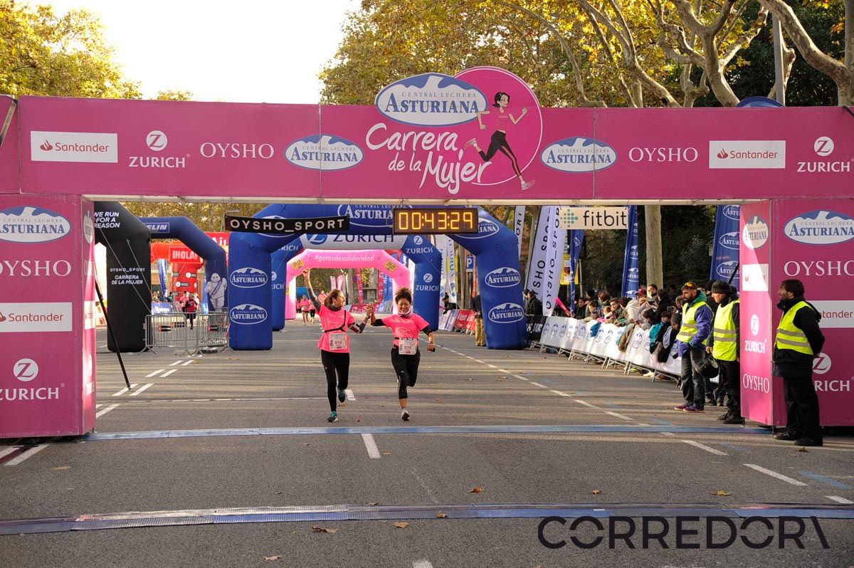 Llegada de la Carrera de la Mujer de Barcelona (ARCO DERECHO 3)
