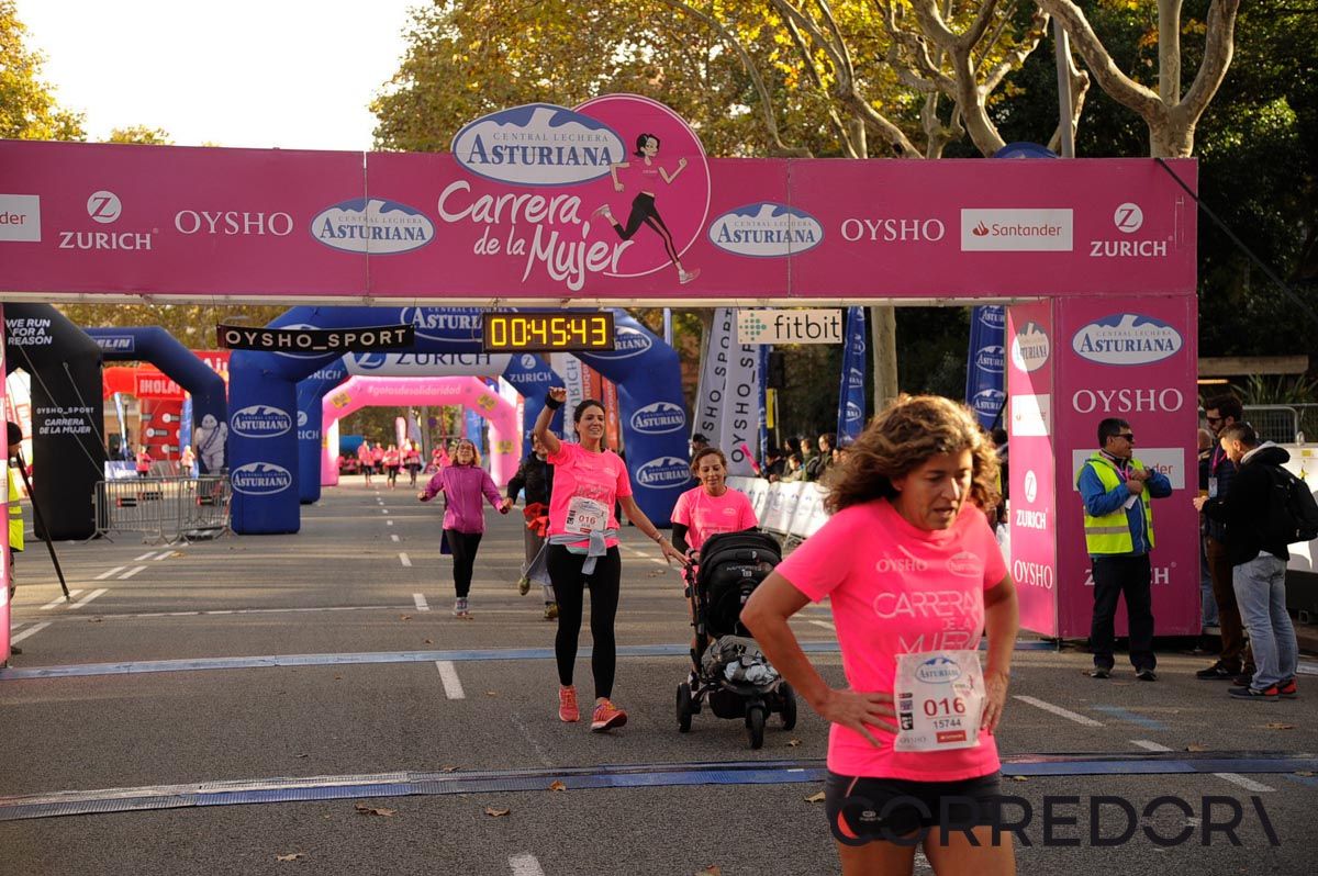 Llegada de la Carrera de la Mujer de Barcelona (ARCO DERECHO 5)