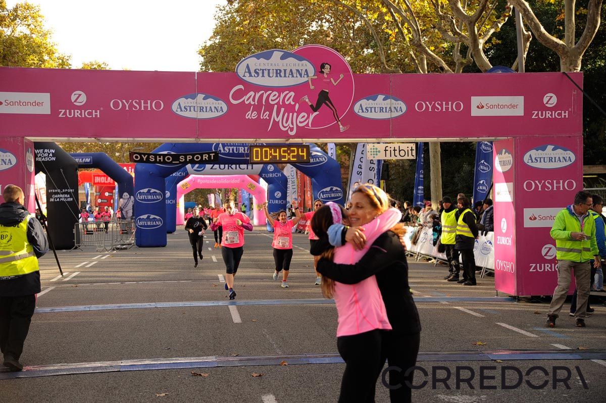 Llegada de la Carrera de la Mujer de Barcelona (ARCO DERECHO 5)