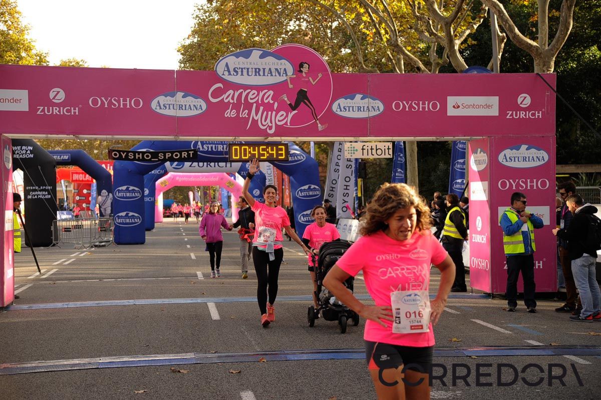 Llegada de la Carrera de la Mujer de Barcelona (ARCO DERECHO 5)