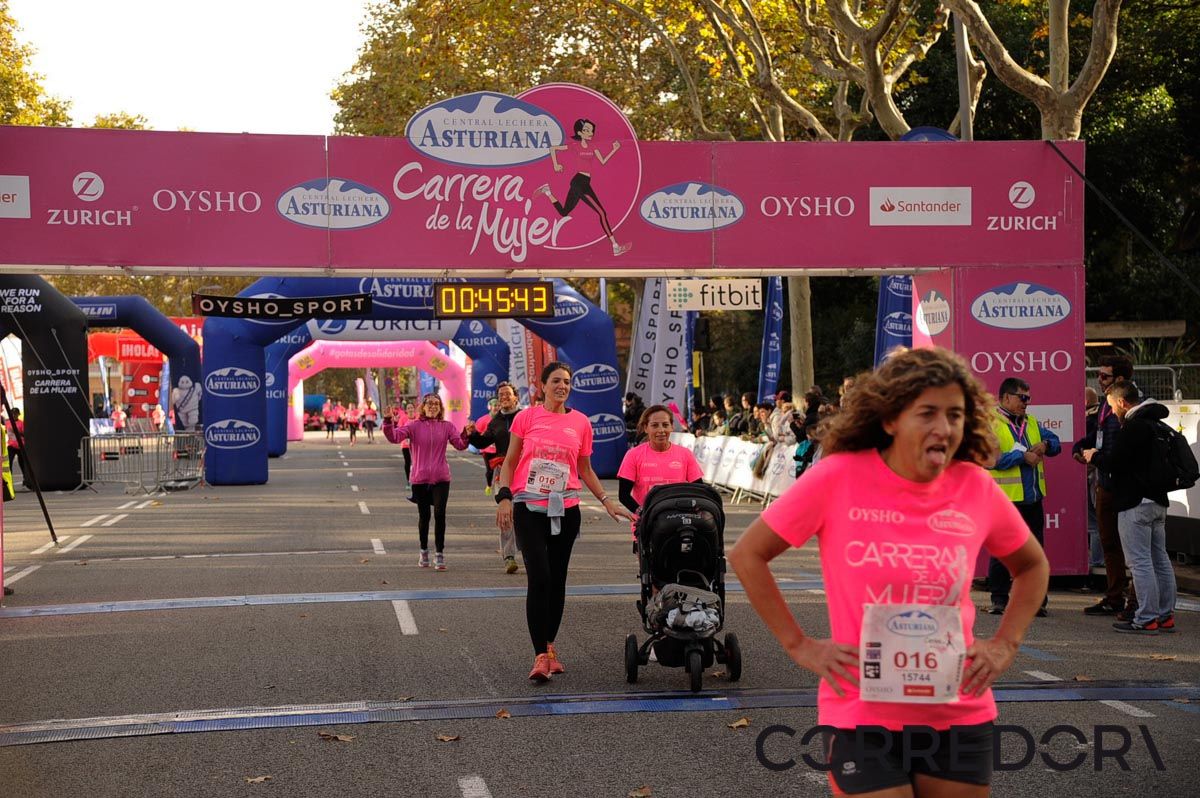 Llegada de la Carrera de la Mujer de Barcelona (ARCO DERECHO 5)
