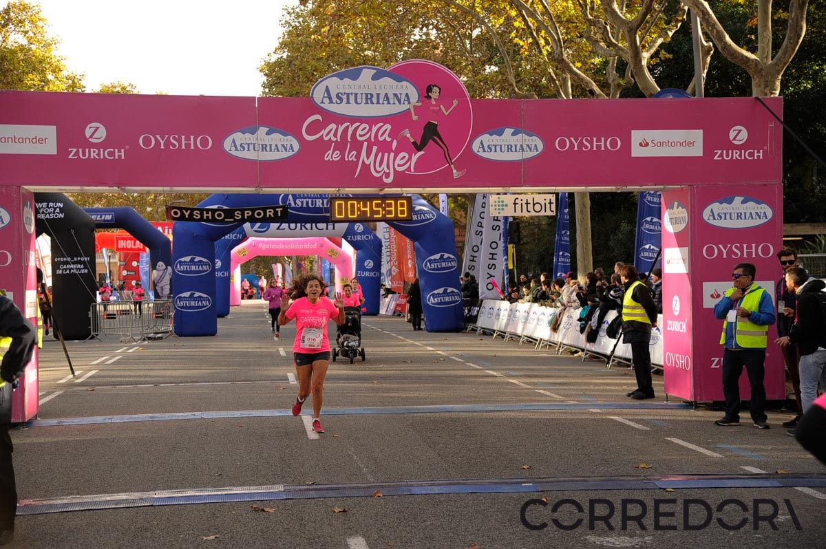 Llegada de la Carrera de la Mujer de Barcelona (ARCO DERECHO 5)