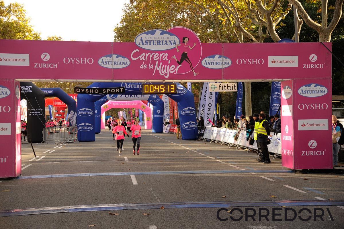 Llegada de la Carrera de la Mujer de Barcelona (ARCO DERECHO 5)