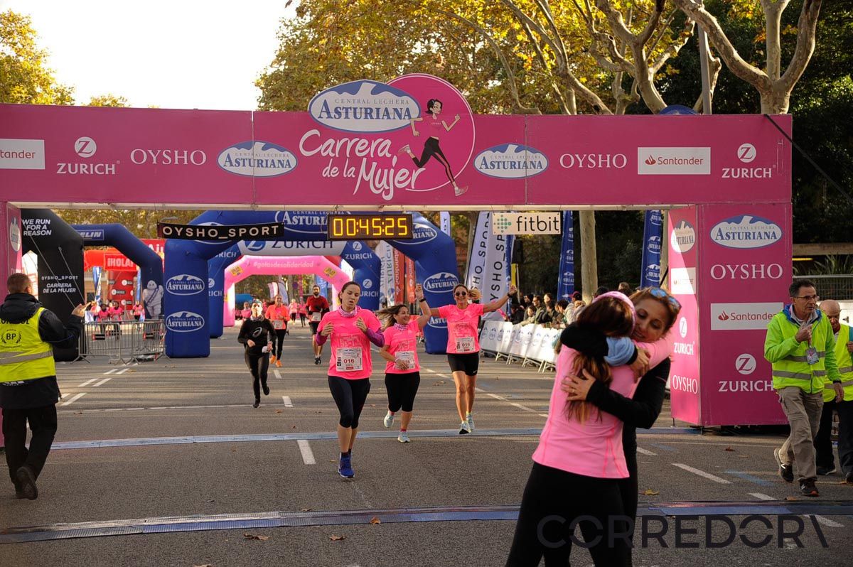 Llegada de la Carrera de la Mujer de Barcelona (ARCO DERECHO 5)