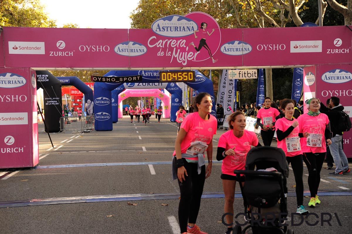 Llegada de la Carrera de la Mujer de Barcelona (ARCO DERECHO 5)