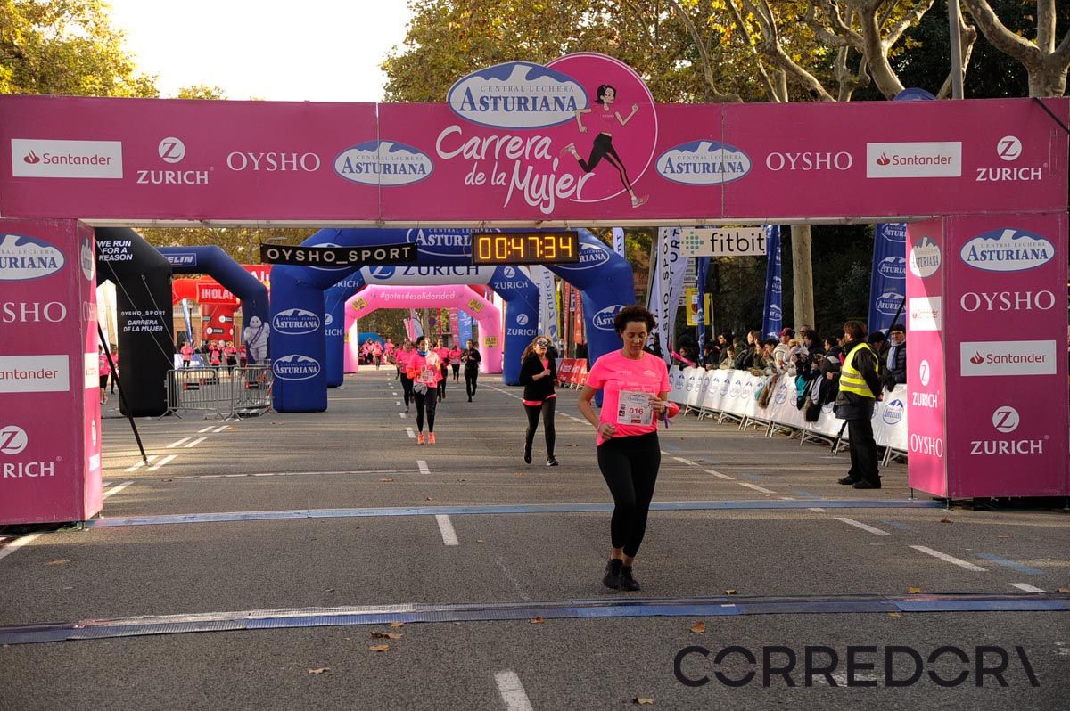 Llegada de la Carrera de la Mujer de Barcelona (ARCO DERECHO 7)