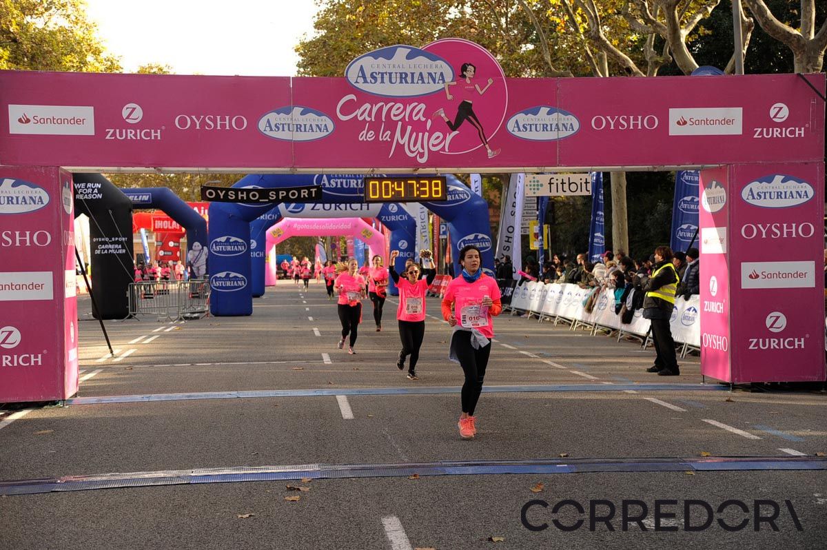 Llegada de la Carrera de la Mujer de Barcelona (ARCO DERECHO 7)