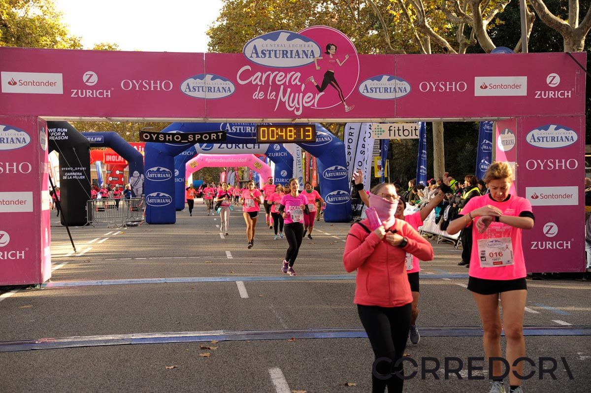 Llegada de la Carrera de la Mujer de Barcelona (ARCO DERECHO 8)
