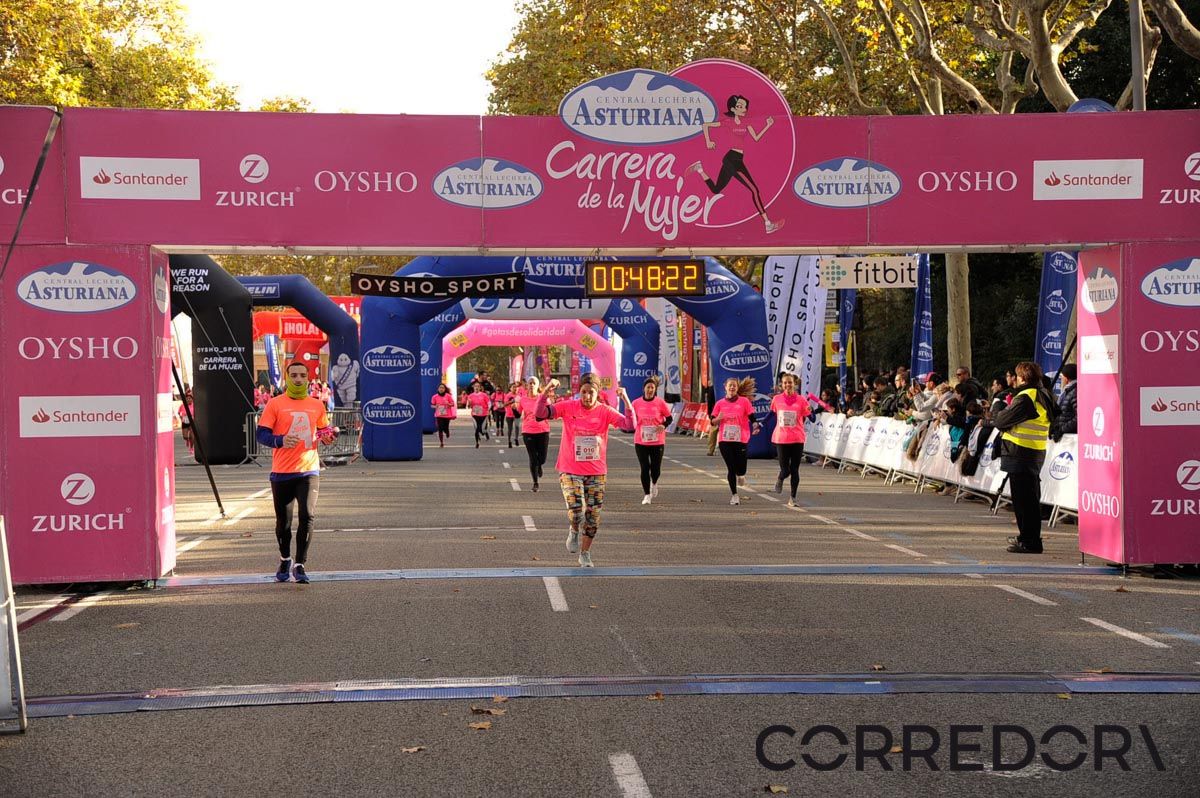 Llegada de la Carrera de la Mujer de Barcelona (ARCO DERECHO 8)