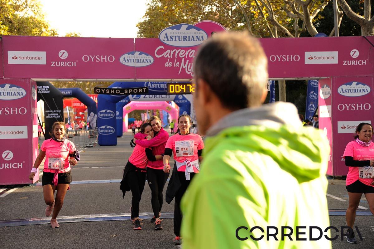 Llegada de la Carrera de la Mujer de Barcelona (ARCO DERECHO 7)