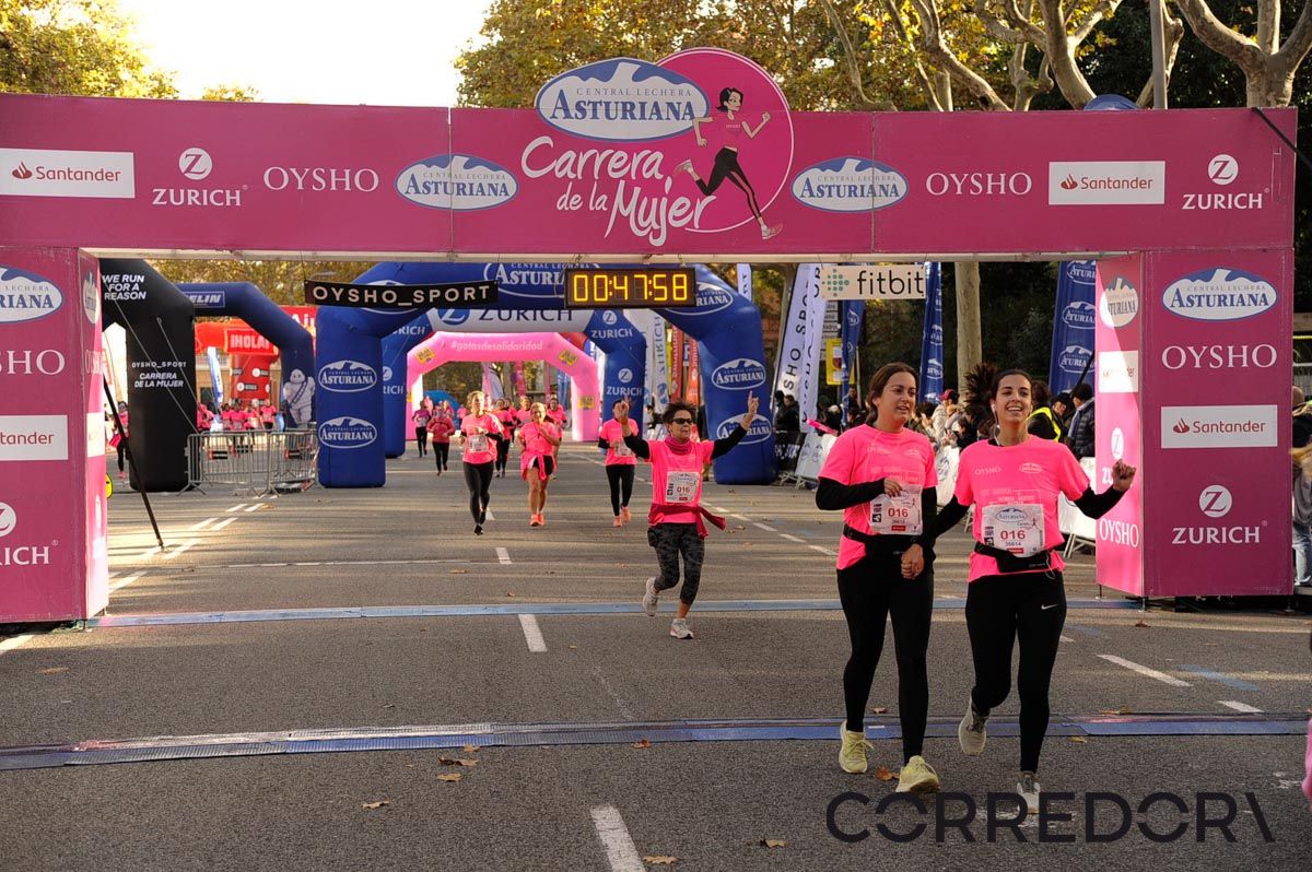 Llegada de la Carrera de la Mujer de Barcelona (ARCO DERECHO 8)