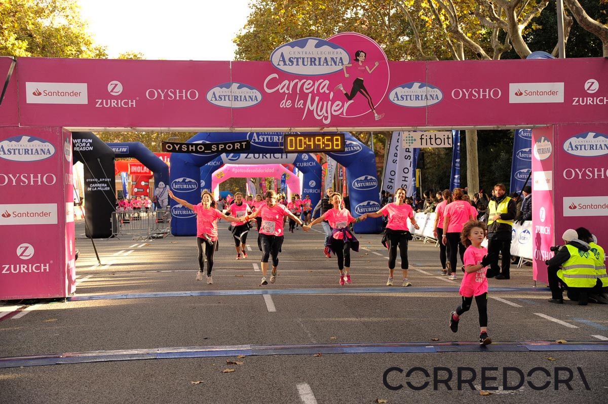 Llegada de la Carrera de la Mujer de Barcelona (ARCO DERECHO 10)