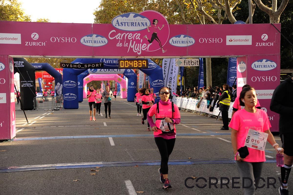 Llegada de la Carrera de la Mujer de Barcelona (ARCO DERECHO 9)