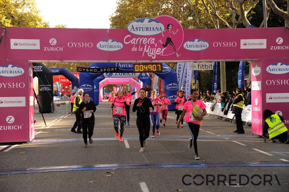 Llegada de la Carrera de la Mujer de Barcelona (ARCO DERECHO 9)