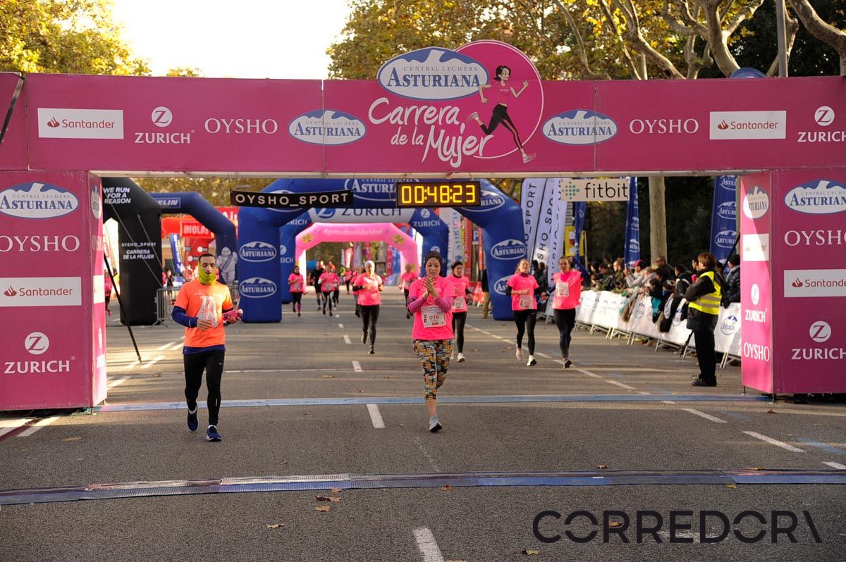 Llegada de la Carrera de la Mujer de Barcelona (ARCO DERECHO 8)