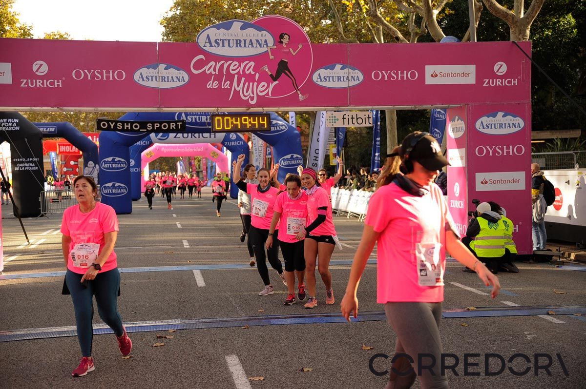 Llegada de la Carrera de la Mujer de Barcelona (ARCO DERECHO 10)