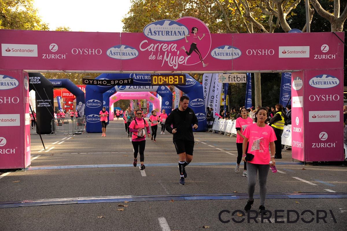 Llegada de la Carrera de la Mujer de Barcelona (ARCO DERECHO 8)
