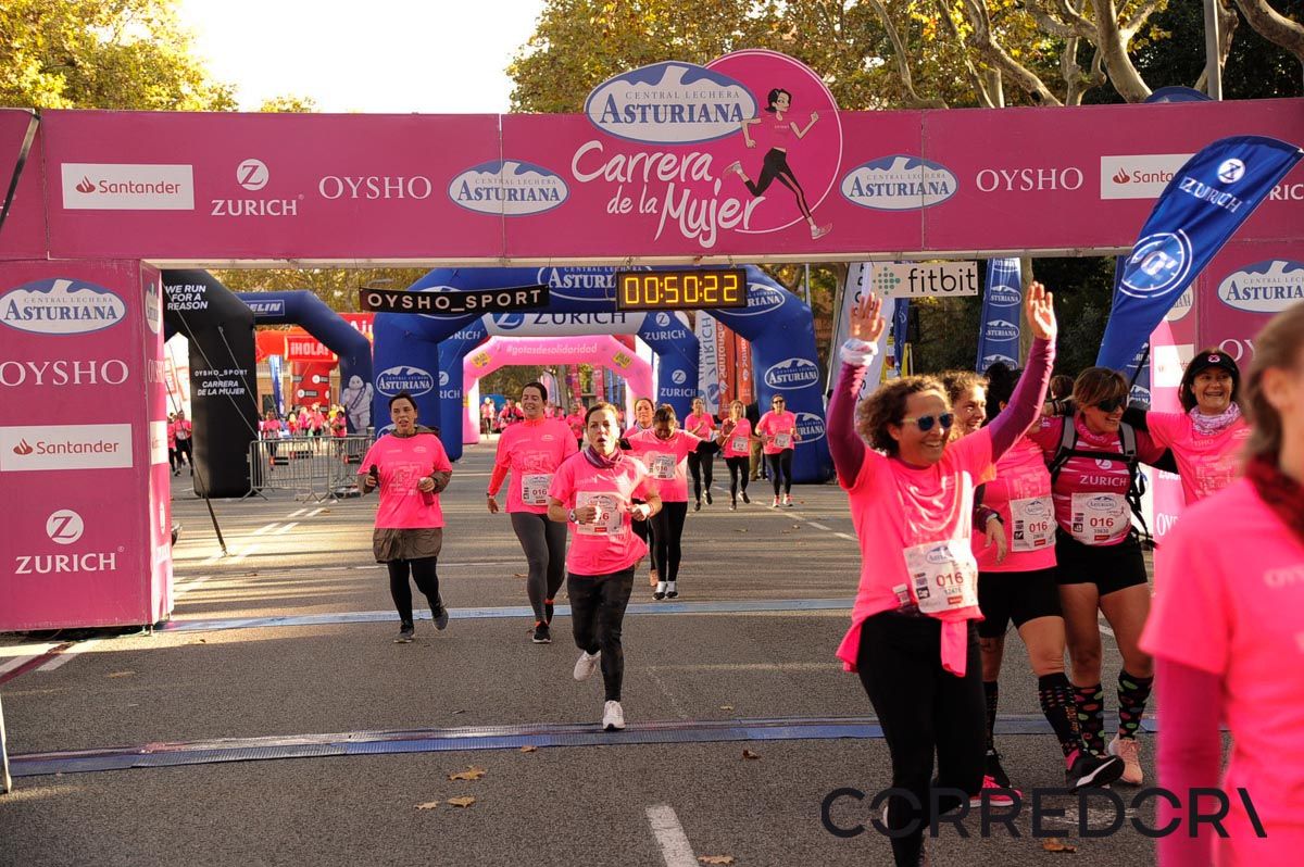 Llegada de la Carrera de la Mujer de Barcelona (ARCO DERECHO 11)