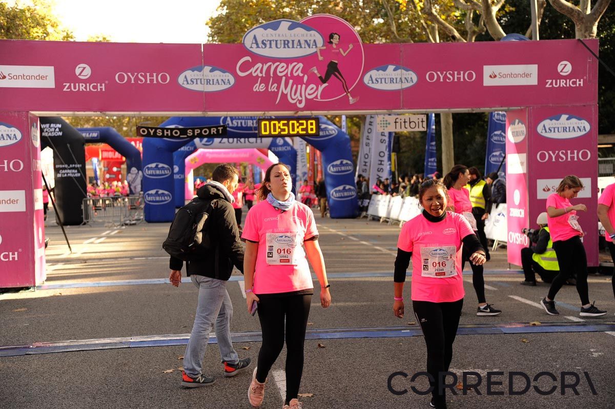 Llegada de la Carrera de la Mujer de Barcelona (ARCO DERECHO 11)