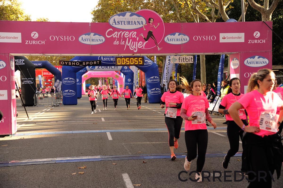 Llegada de la Carrera de la Mujer de Barcelona (ARCO DERECHO 11)