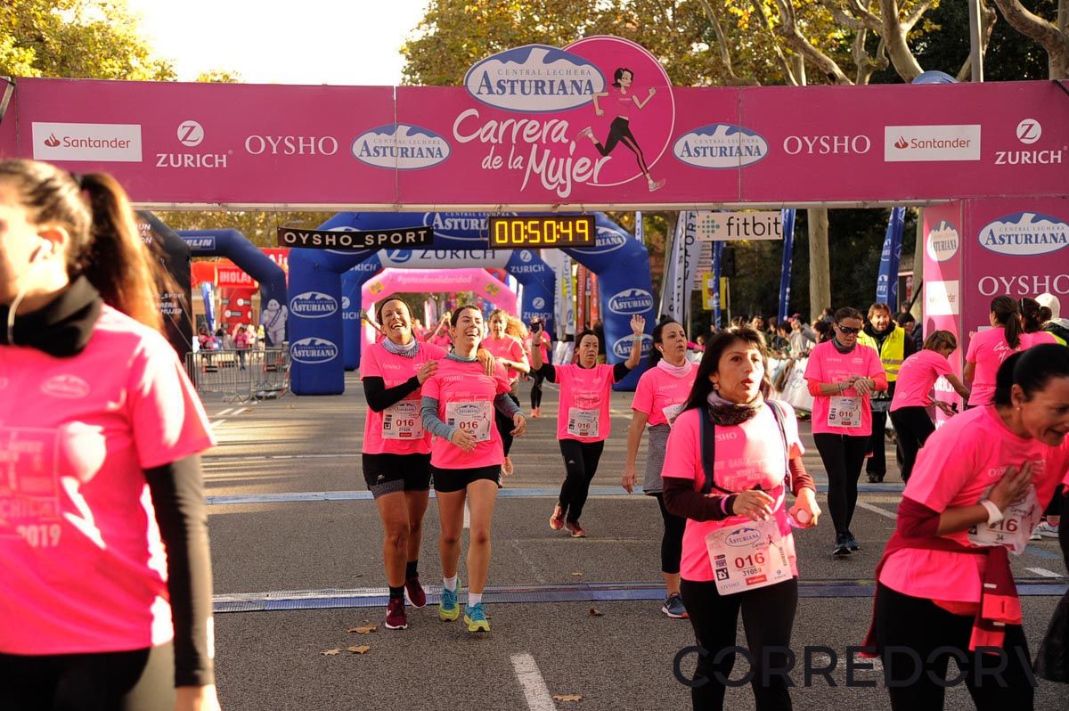 Llegada de la Carrera de la Mujer de Barcelona (ARCO DERECHO 11)