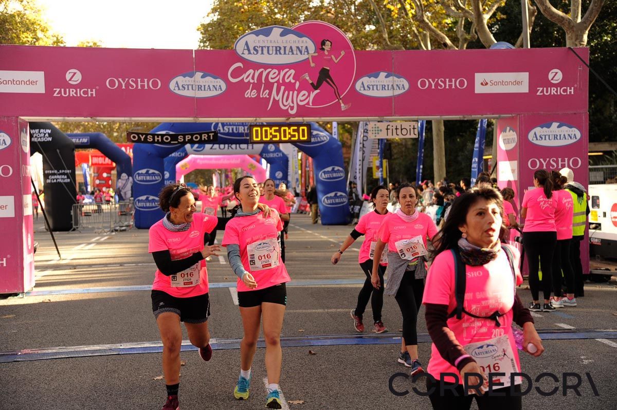 Llegada de la Carrera de la Mujer de Barcelona (ARCO DERECHO 11)