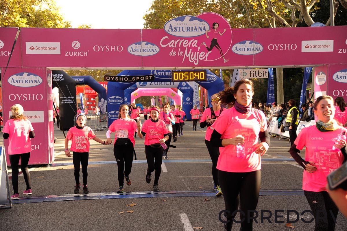 Llegada de la Carrera de la Mujer de Barcelona (ARCO DERECHO 11)