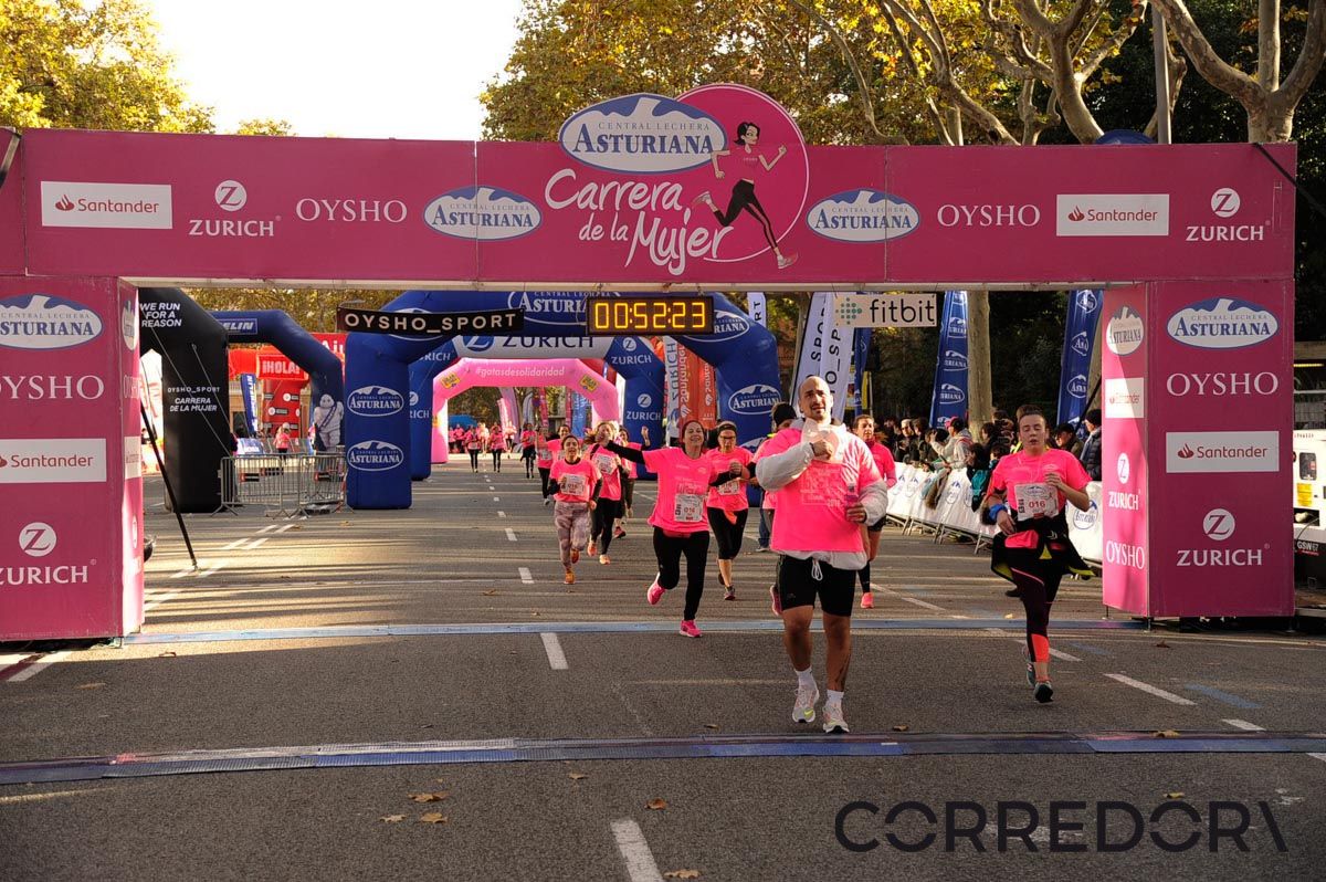 Llegada de la Carrera de la Mujer de Barcelona (ARCO DERECHO 13)