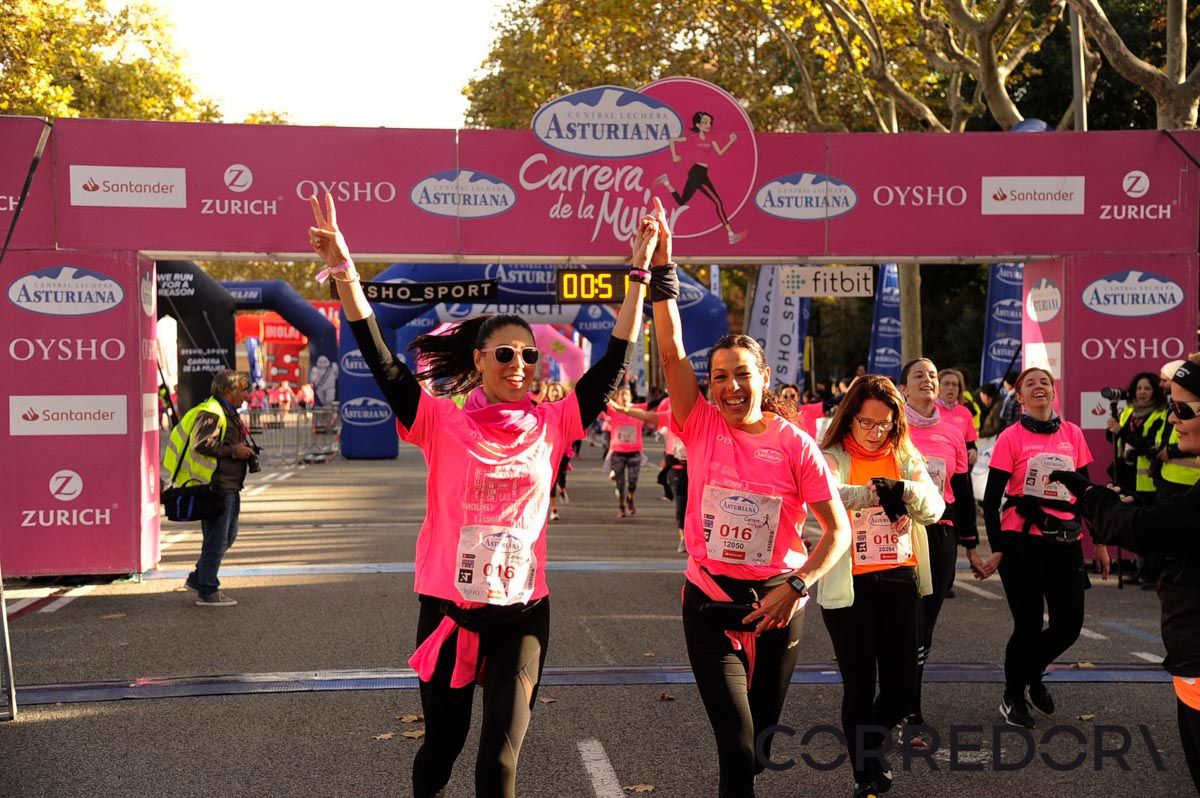 Llegada de la Carrera de la Mujer de Barcelona (ARCO DERECHO 12)