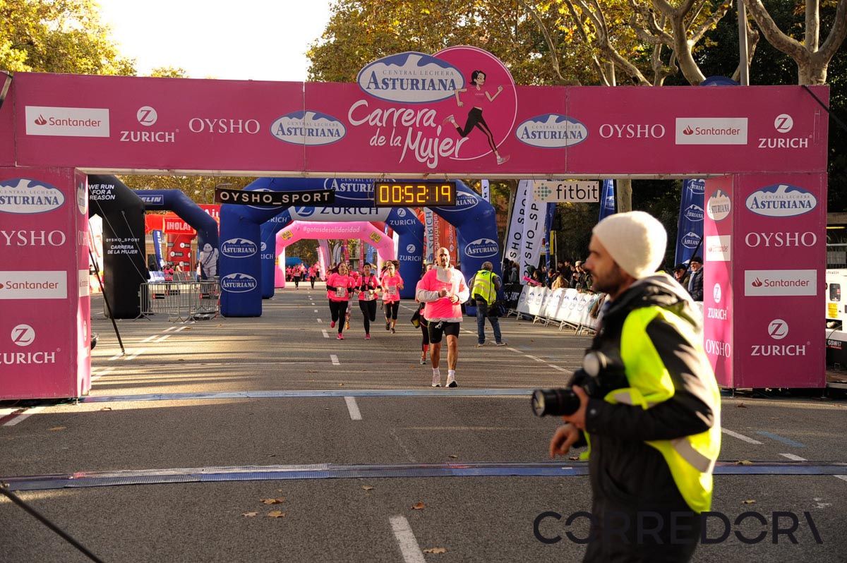 Llegada de la Carrera de la Mujer de Barcelona (ARCO DERECHO 13)