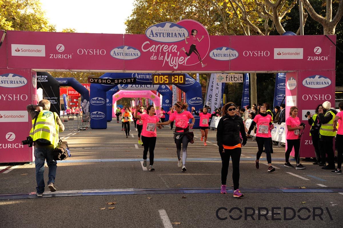 Llegada de la Carrera de la Mujer de Barcelona (ARCO DERECHO 12)
