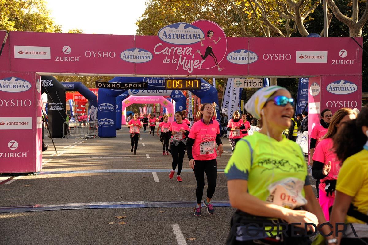Llegada de la Carrera de la Mujer de Barcelona (ARCO DERECHO 12)