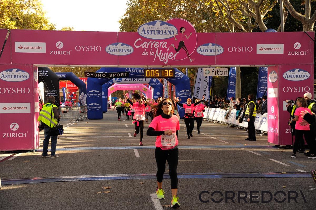 Llegada de la Carrera de la Mujer de Barcelona (ARCO DERECHO 12)