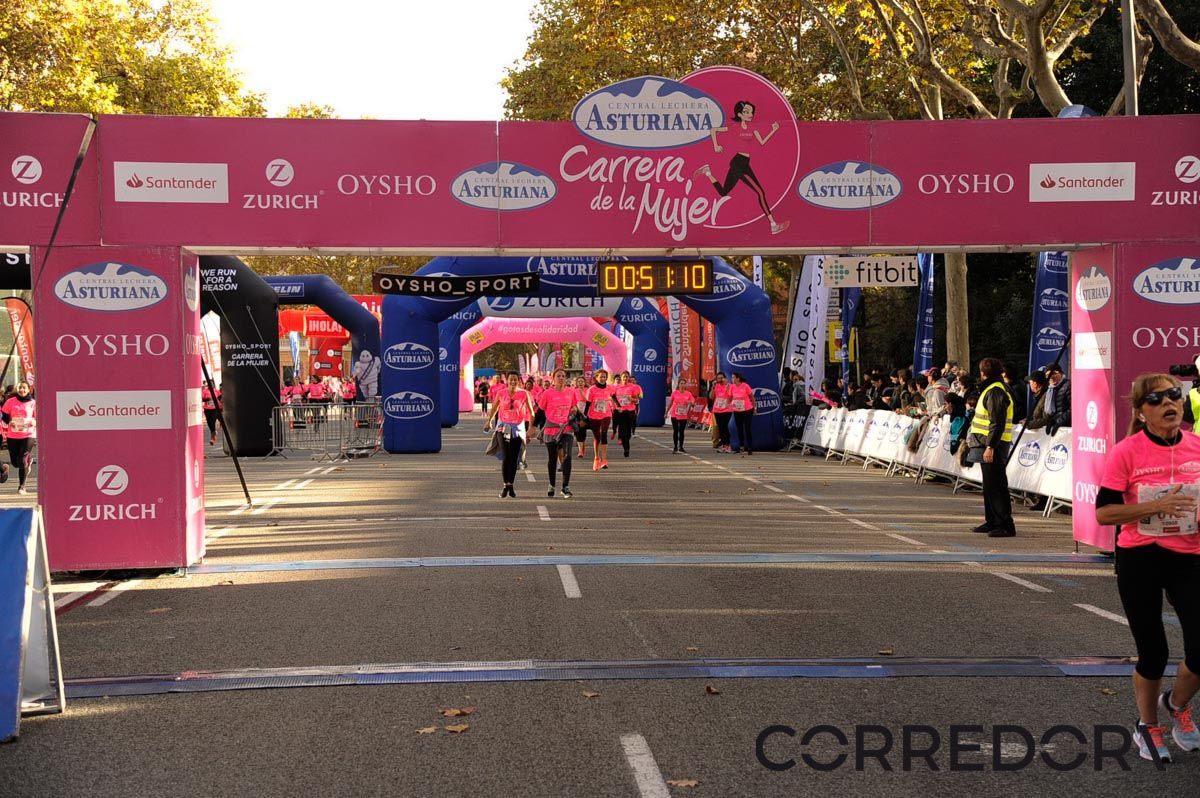 Llegada de la Carrera de la Mujer de Barcelona (ARCO DERECHO 12)