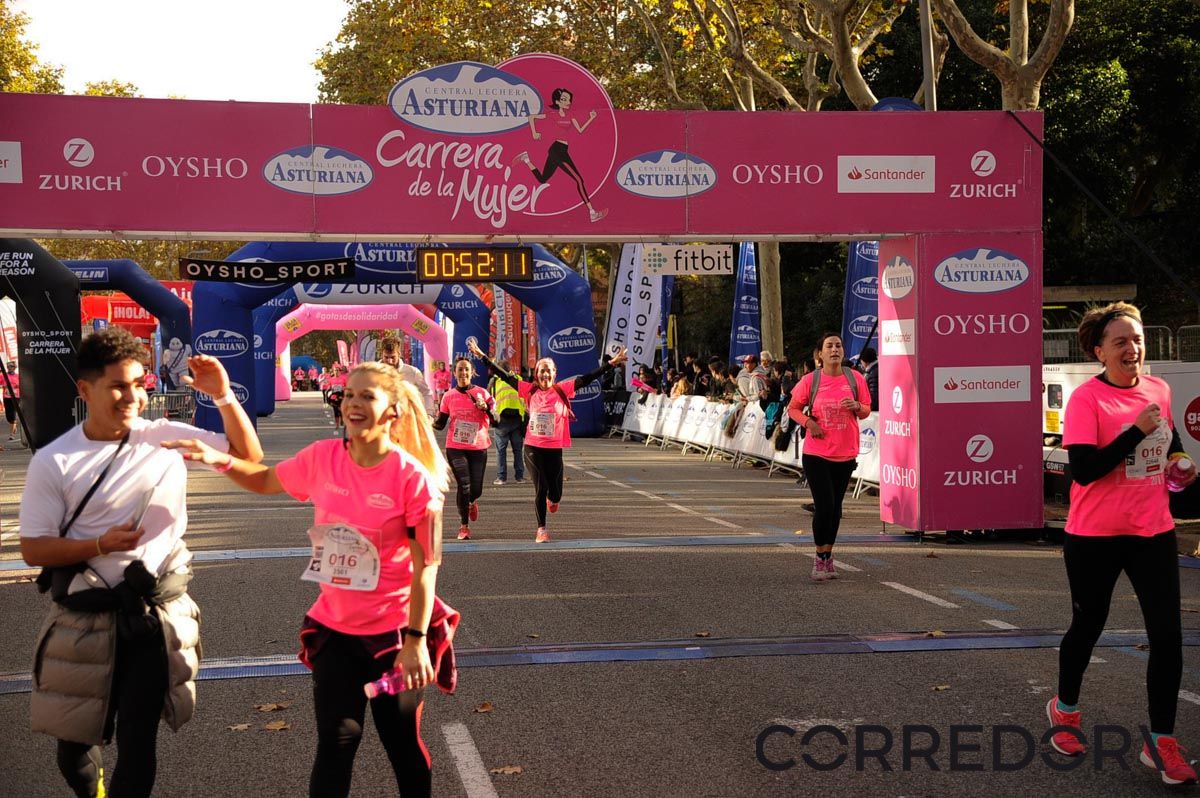 Llegada de la Carrera de la Mujer de Barcelona (ARCO DERECHO 13)