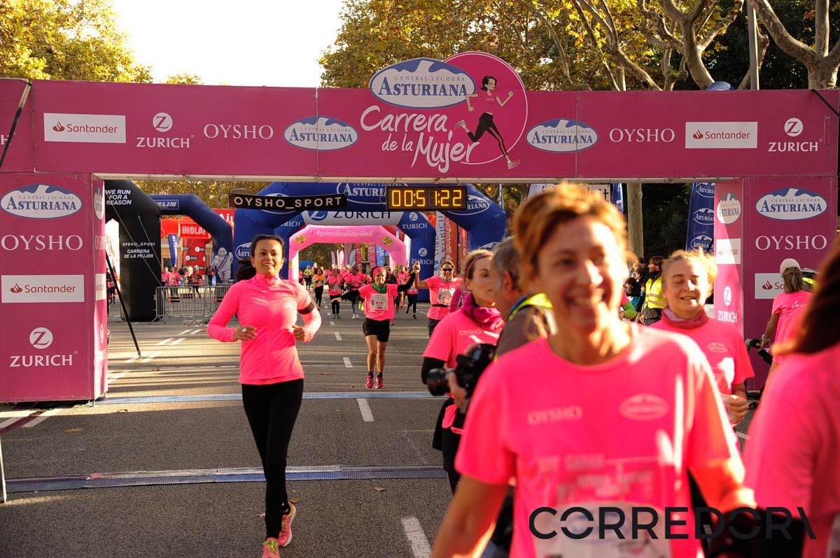 Llegada de la Carrera de la Mujer de Barcelona (ARCO DERECHO 12)