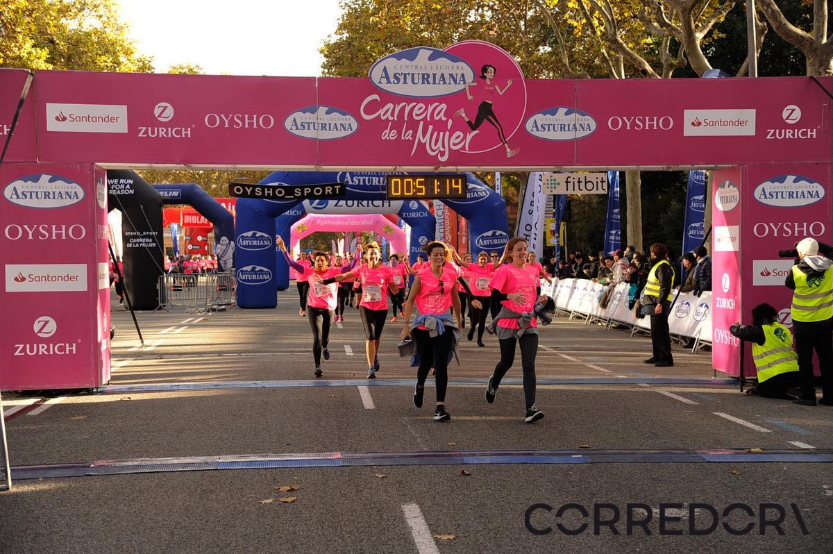 Llegada de la Carrera de la Mujer de Barcelona (ARCO DERECHO 12)