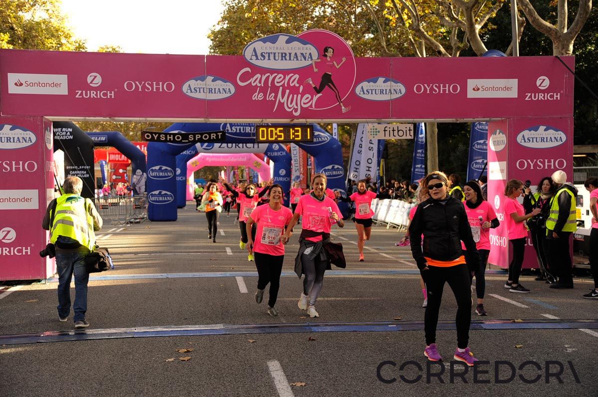 Llegada de la Carrera de la Mujer de Barcelona (ARCO DERECHO 12)
