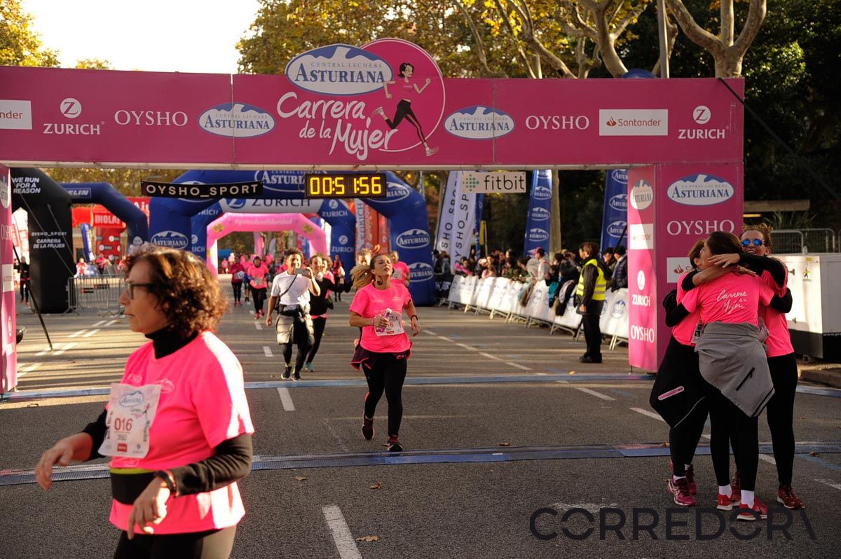 Llegada de la Carrera de la Mujer de Barcelona (ARCO DERECHO 12)