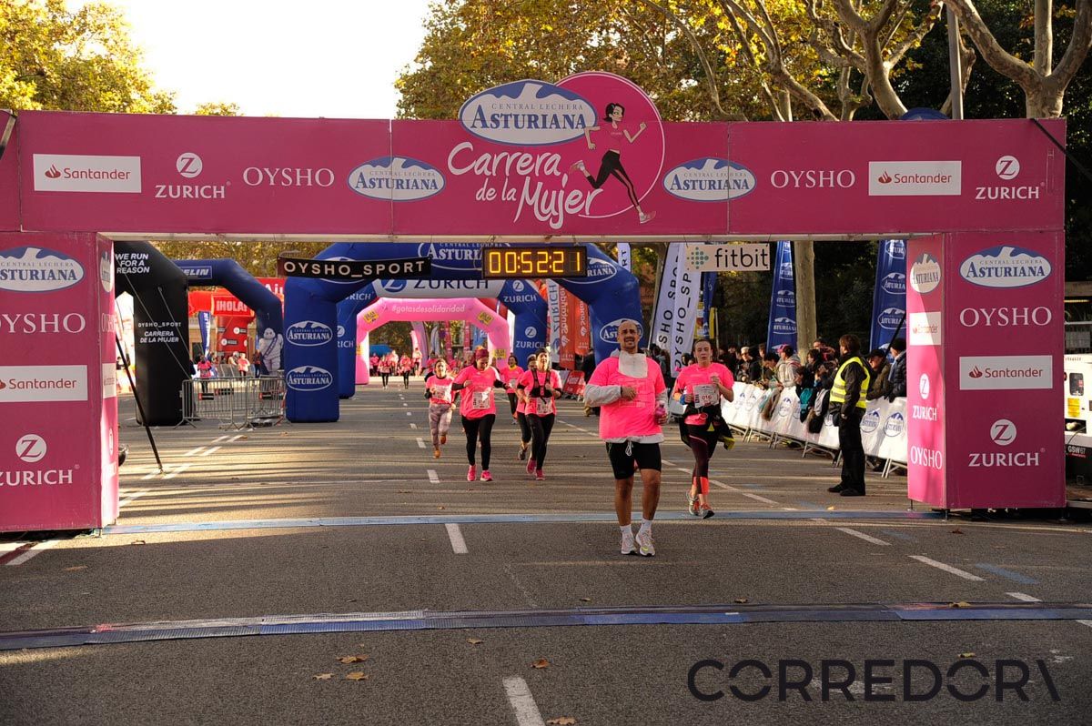 Llegada de la Carrera de la Mujer de Barcelona (ARCO DERECHO 13)