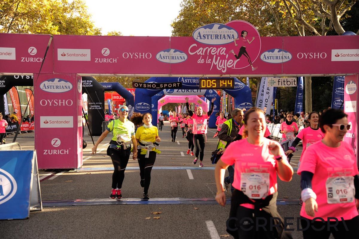Llegada de la Carrera de la Mujer de Barcelona (ARCO DERECHO 12)