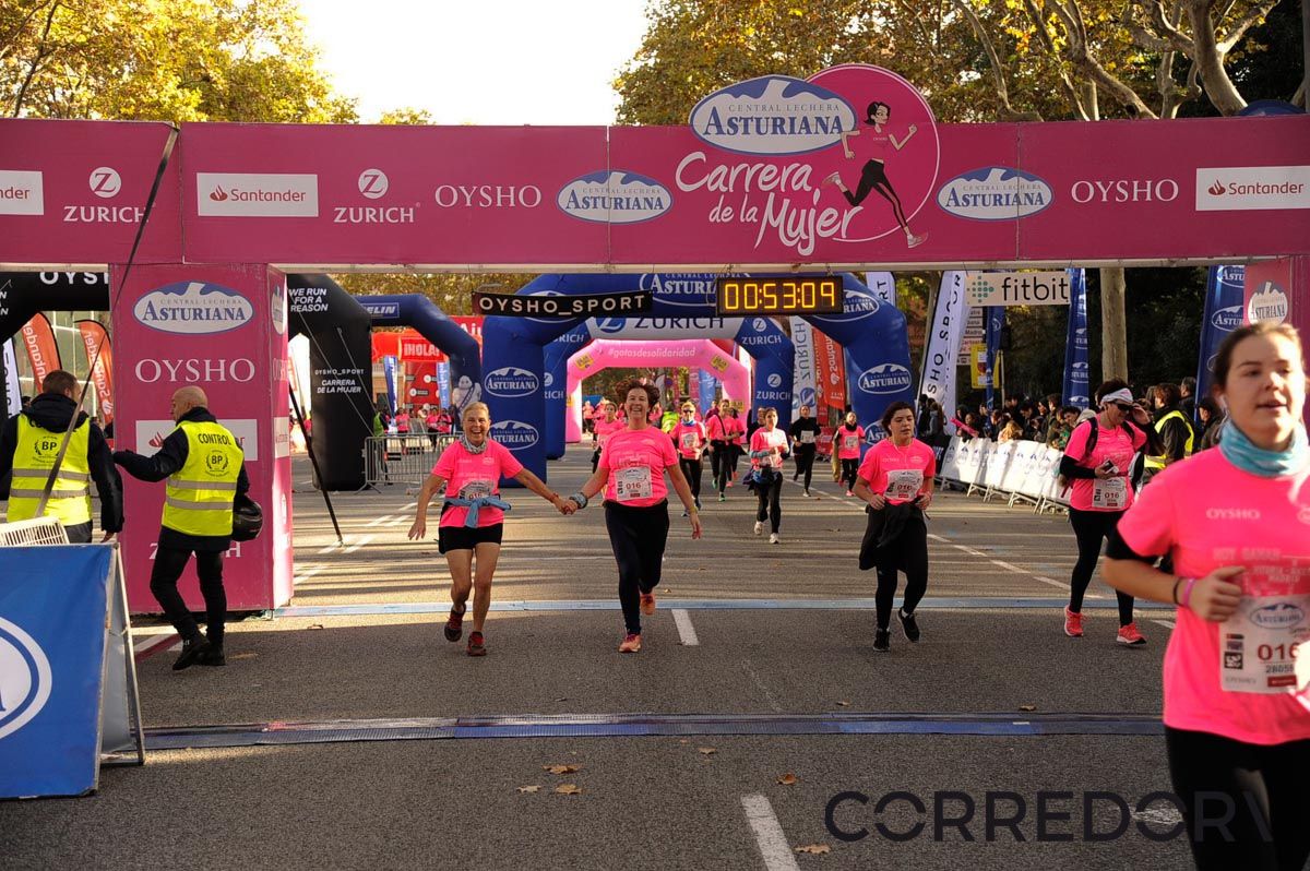 Llegada de la Carrera de la Mujer de Barcelona (ARCO DERECHO 14)
