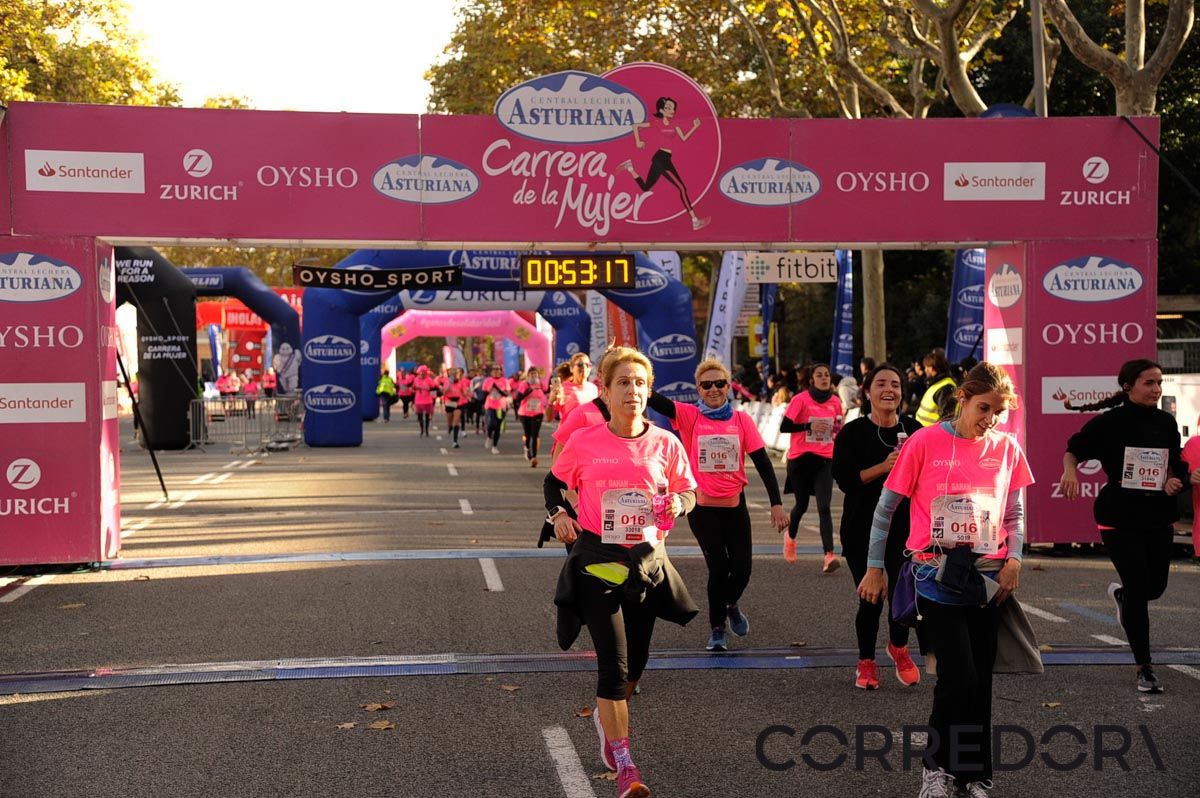 Llegada de la Carrera de la Mujer de Barcelona (ARCO DERECHO 14)
