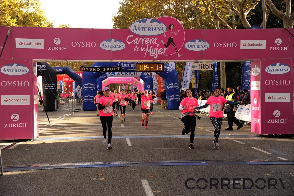 Llegada de la Carrera de la Mujer de Barcelona (ARCO DERECHO 14)