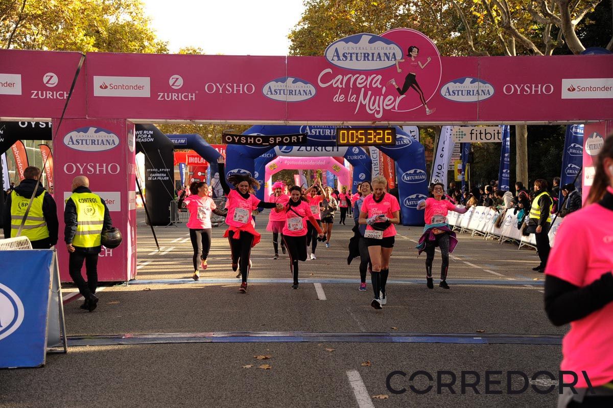 Llegada de la Carrera de la Mujer de Barcelona (ARCO DERECHO 14)