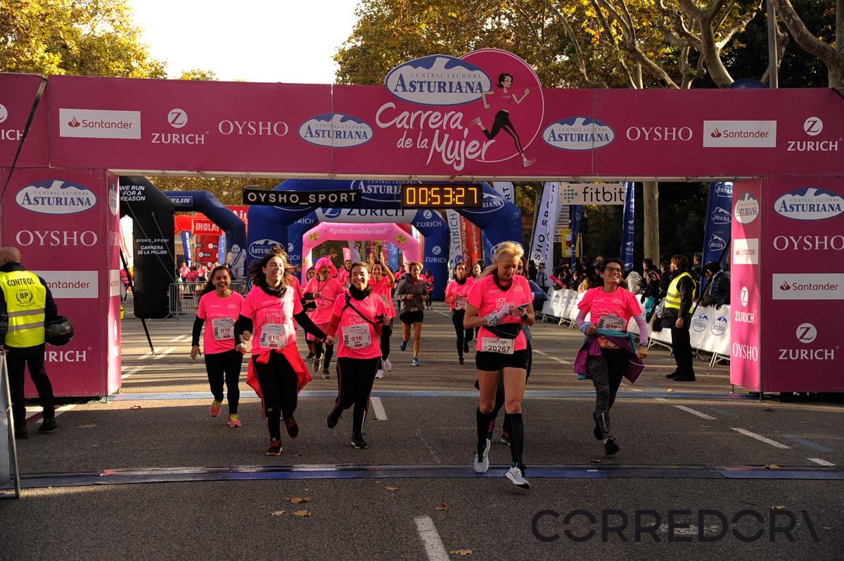 Llegada de la Carrera de la Mujer de Barcelona (ARCO DERECHO 14)